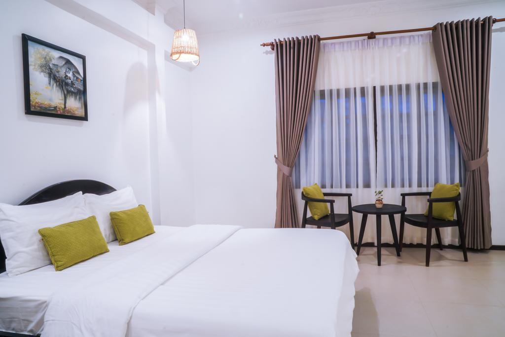 Angkor Yellow Villa Siem Reap Exterior photo